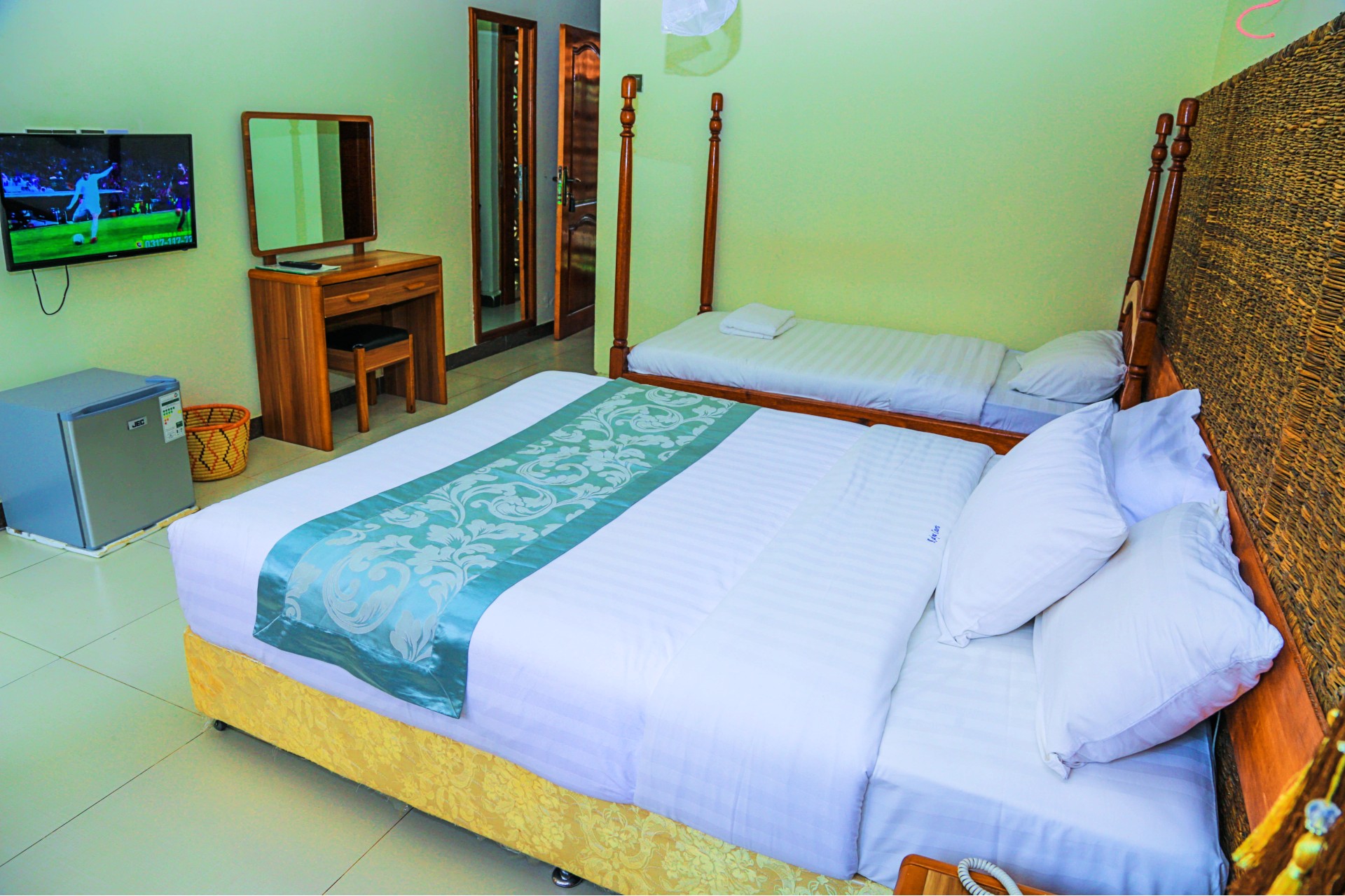 Twin Room at Kalya Courta